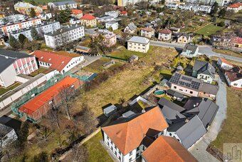 Prodej uceleného rozvojového území 2 365 m2 v centru Heřmano