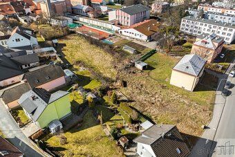 Prodej uceleného rozvojového území 2 365 m2 v centru Heřmano