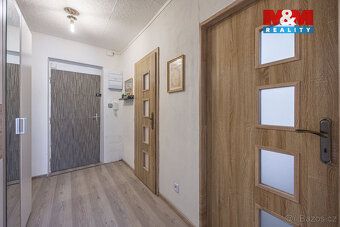 Nabízíme k prodeji útulný byt o dispozici 2+kk v oblíbené čá