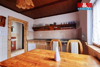 Na prodej zděná chata s terasou o podlahové ploše 67 m² s vl