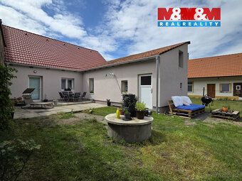Pečlivě zrekonstruovaný rodinný dům v Žiželicích u Kolína na