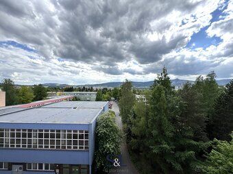 Ev.č. 01647 Pronájem prostorného bytu 4+1 s balkonem | 86 m²