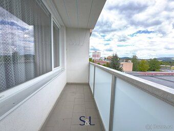 Ev.č. 01647 Pronájem prostorného bytu 4+1 s balkonem | 86 m²