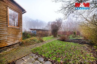 Nabízíme k prodeji chatu s vlastním pozemkem v žádané lokali
