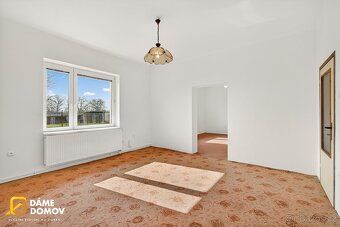 Ev.č. 14428 Nabízíme prostorný rodinný dům v dispozici 4+1 v