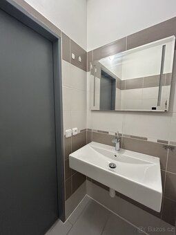 Nabízíme Vám ke koupi velice pěkný panelový byt  3+1 v OV na