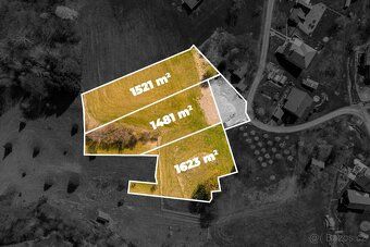 Slunný stavební pozemek 1 623 m² v obci Mikulůvka – klid, př