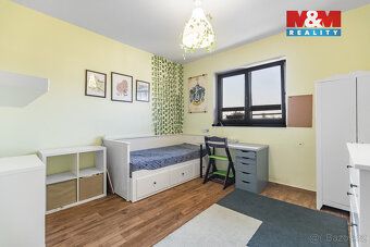 Nabízíme Vám k prodeji rodinný dům o dispozici 5+kk o celkov