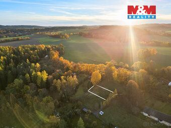 Nabízíme ke koupi stavební pozemek o výměře 1 000 m² v obci 