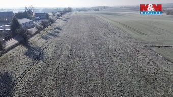 Nabízíme k prodeji stavební pozemek v obci Myslkovice, který