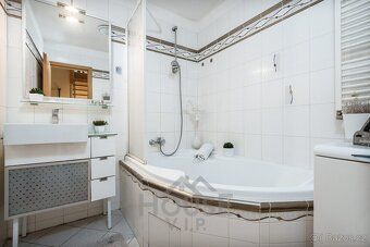 Ev.č. 01504 Nabízíme k prodeji mezonetový byt 3+1 o celkové 