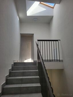 Nabízíme k prodeji cihlový světlý a prostorný byt o dispozic