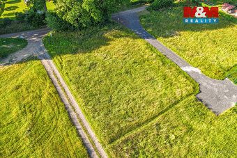 Pozemek pro rekreaci u vodní nádrže Skalka – 1 201 m², Cetno
