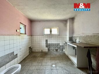 Nabízíme k prodeji zemědělskou usedlost v Butovicích na okra