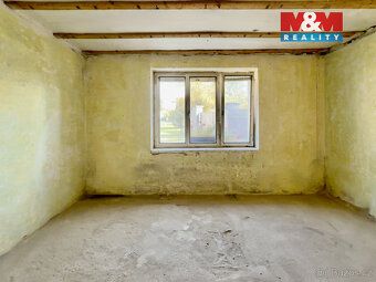 Nabízíme k prodeji zemědělskou usedlost v Butovicích na okra