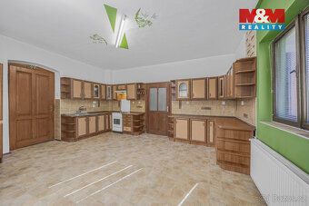 Nabízíme ke koupi dům v osobním vlastnictví, v klidné obci H
