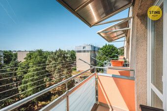 Nabízíme k prodeji pěkný byt 3+1 (67 m2) s balkónem v Hradci
