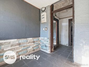 Nabízíme k prodeji polovinu cihlového domu o dispozici 4+kk 