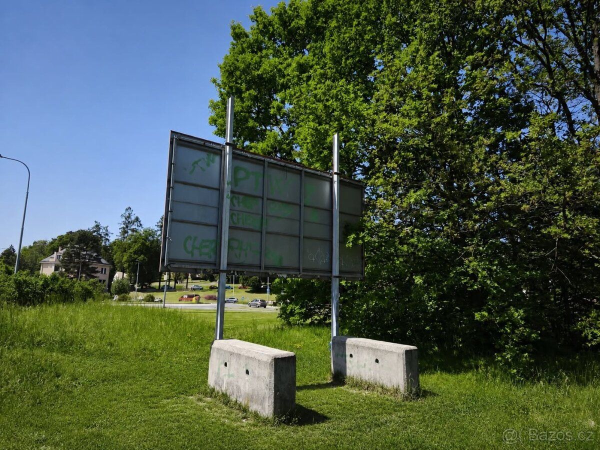 Prodám Billboard, Včetně konstrukce a betonových patek. Bill
