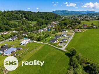 Nabízíme k prodeji pozemek o výměře 1 875 m² v klidné a vyhl
