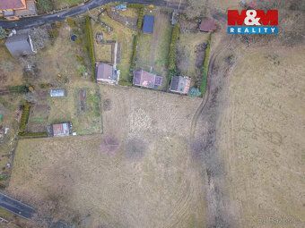 Prodej pozemku k bydlení o velikosti 1 889 m² v katastrálním