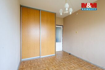 Pronájem bytu 3+1 o celkové ploše 74 m² v panelovém domě v u