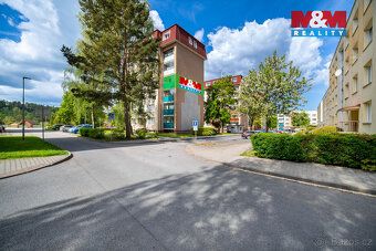 Nabízíme k prodeji slunný byt 2+1 o užitné ploše 59 m² v Pol