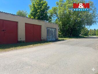 Nabízíme k prodeji řadovou garáž s výměrou 21 m² v žádané čá