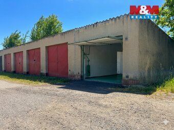 Nabízíme k prodeji řadovou garáž s výměrou 21 m² v žádané čá