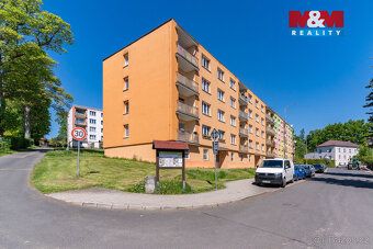 Nabízíme k prodeji krásný a slunný byt 2+1 v obci Hranice u 