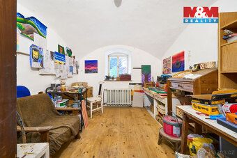 Nabízíme k prodeji samostatnou cihlovou zemědělskou usedlost