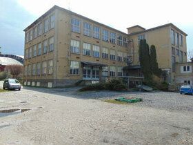 Nabízíme k pronájmu výrobní, skladovací prostory o celkové p