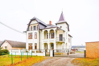 K pronájmu moderní světlý byt 1+kk se společnou zahradou v k