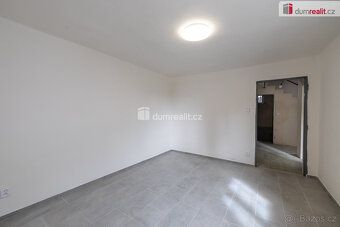 , pronájem komerčního prostoru v obci Hředle, zastavěná ploc