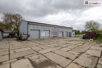, pronájem garáže o výměře 50 m² v obci Hředle. V garáži při