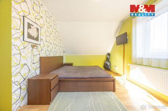 Nabízíme k prodeji samostatně stojící rodinný dům v klidné č