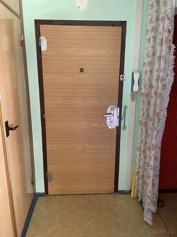 Nabízíme k prodeji slunný byt 3+1 s užitnou plochou 72 m², k