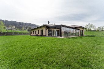 Nabízím k prodeji samostatně stojící přízemní rodinný dům v 
