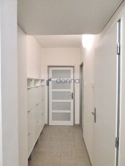 Nabízíme k pronájmu krásný světlý byt po rekonstrukci 2+1/L,