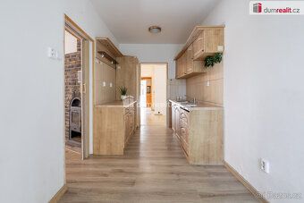 , prodej rodinného domu o užitkové ploše 170 m², s pozemkem 