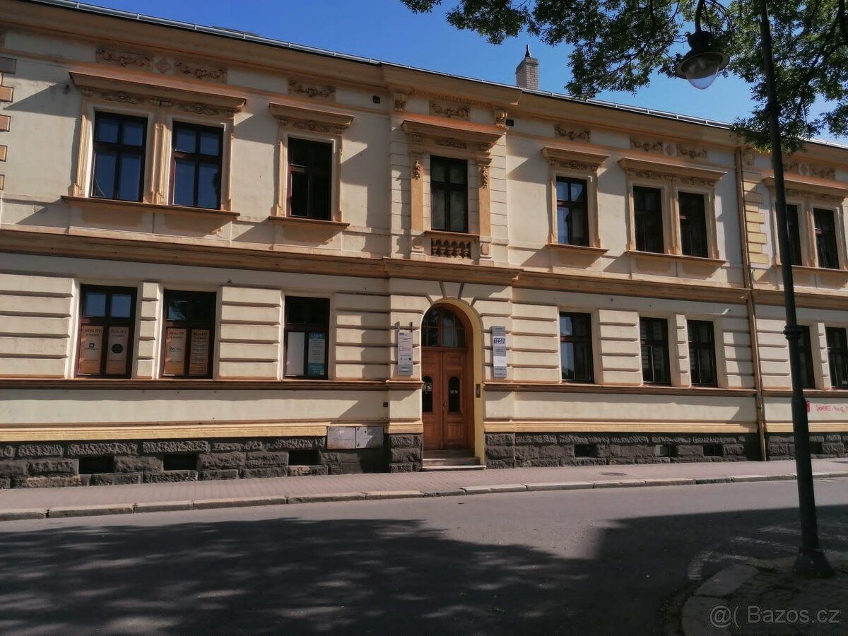 Od 1. 6. 2026 budou volná dvě místa ve sdílené kanceláři na 