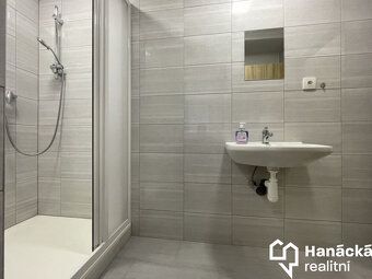 Pronájem bytu 1+kk v Bystřici pod Hostýnem
K pronájmu nově z