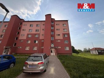 K dlouhodobému pronájmu nabízíme prostorný byt o dispozici 2
