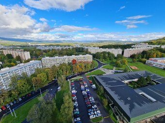 Byt 2+1 v 4. nadzemním podlaží po kompletní rekonstrukci o c
