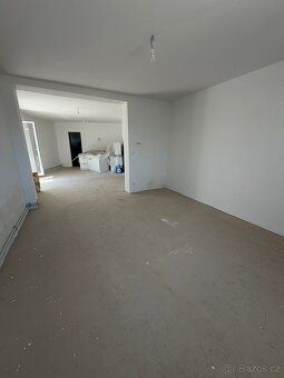 Prodáme RD 4+KK se stodolou a zahradou po rekonstrukci. Nová