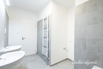 Nabízíme k dlouhodobému podnájmu zcela nový, světlý byt 3+kk