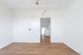 Společnost LIVEGROUP CZ exkluzivně nabízí k prodeji rodinný 