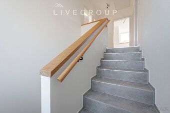 Společnost LIVEGROUP CZ exkluzivně nabízí k prodeji rodinný 