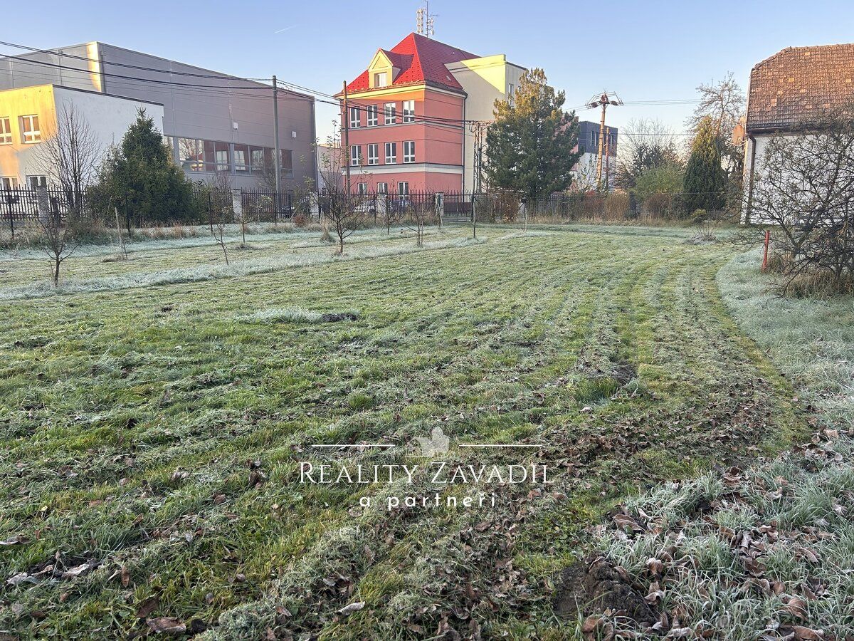 Ev.č. 01236 Prodej stavebního pozemku 683 m² – Paskov, centr