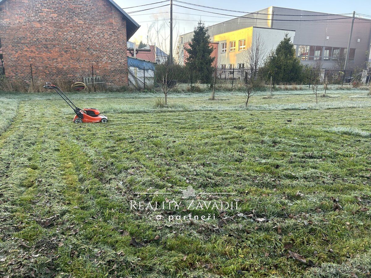 Ev.č. 01236 Prodej stavebního pozemku 683 m² – Paskov, centr